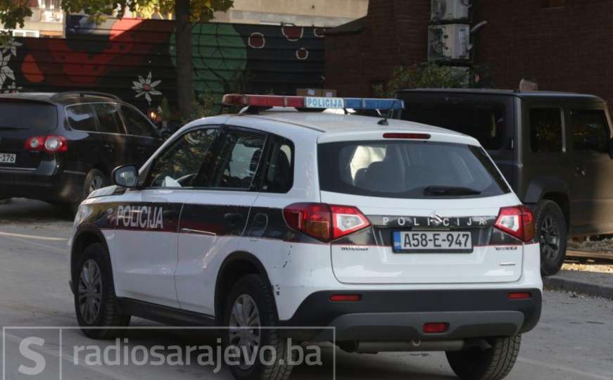 Drama u BiH: Prilikom zatvaranja vrata autobusa teško povrijeđen 12-godišnjak